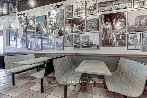 471 Dundas Street — photo 7