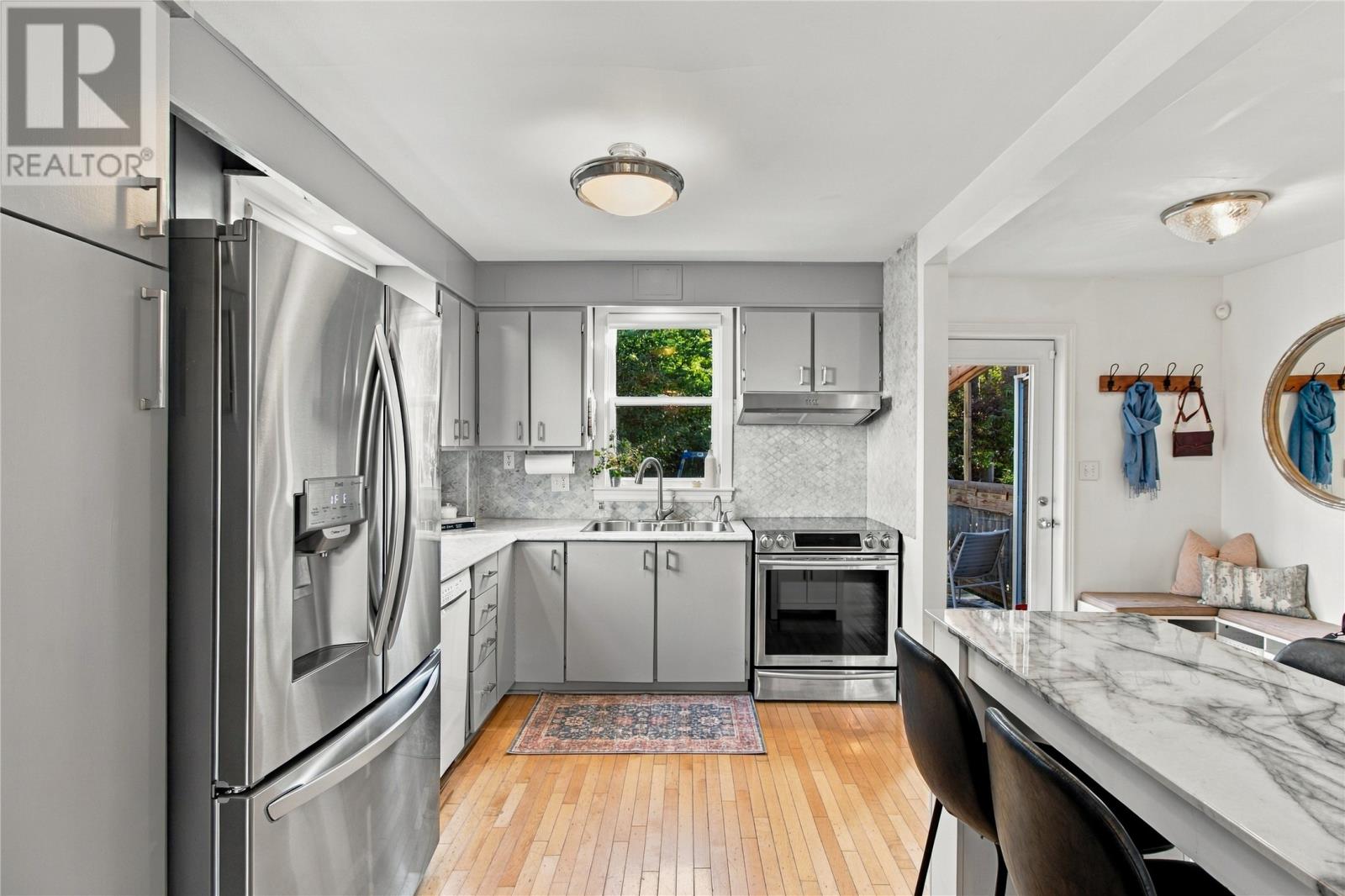 19 Long Pond Road - 18