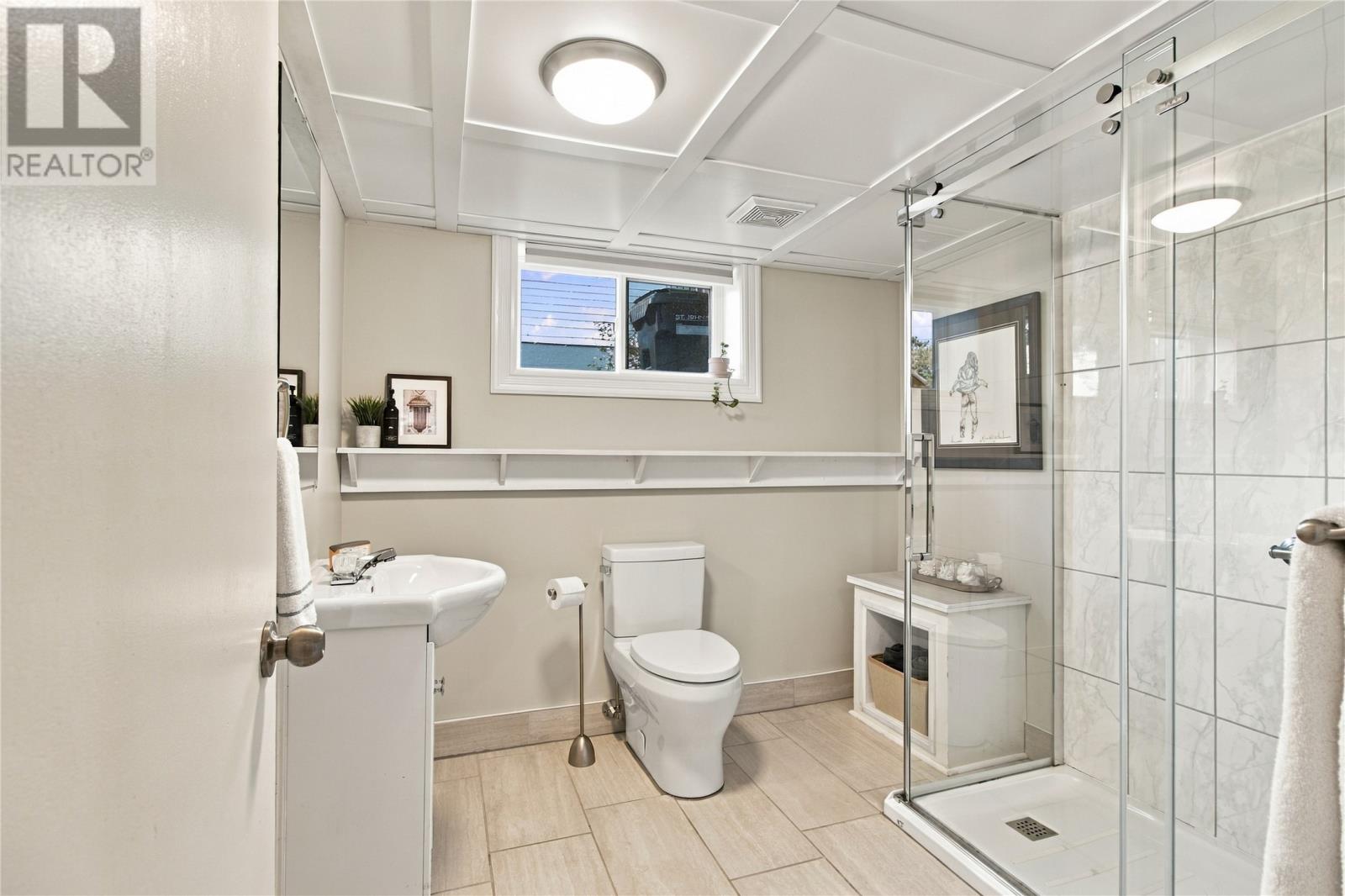19 Long Pond Road - 38