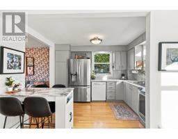 19 Long Pond Road thumbnail 15