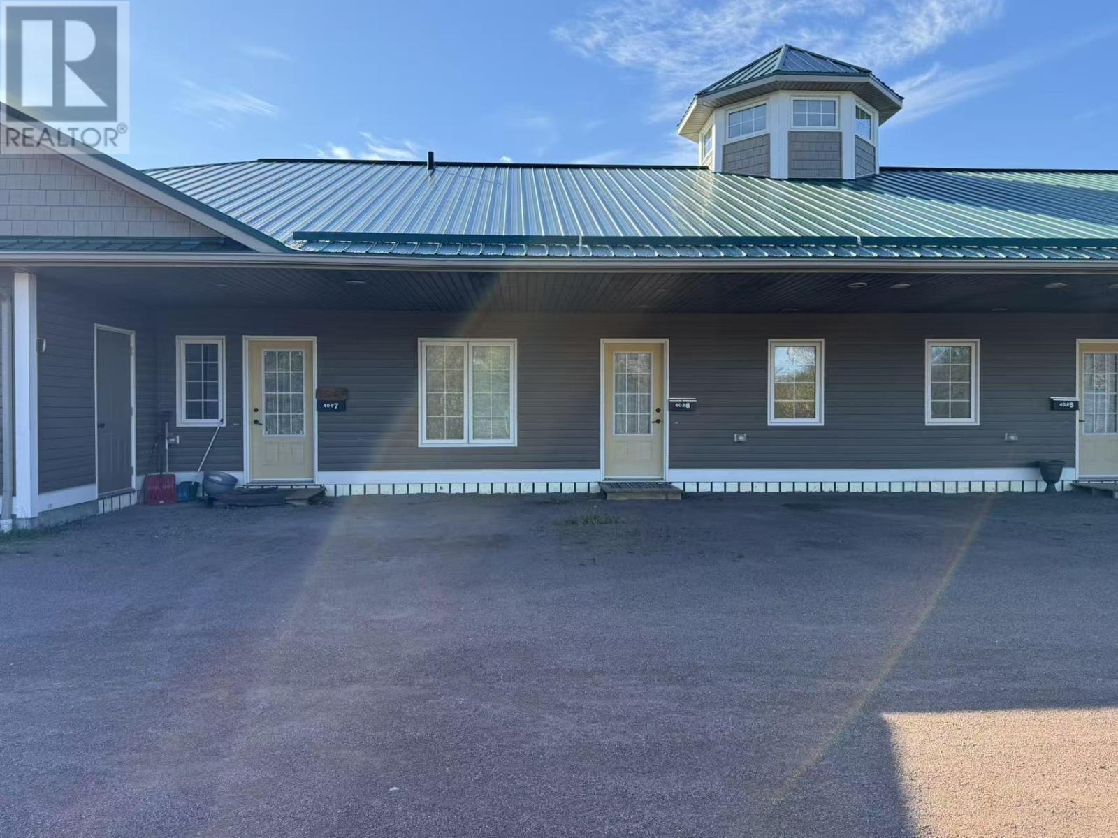 40 MEADOWPARK HAVEN Crescent - 8