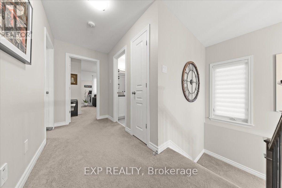 328 Serenade Crescent — photo 24