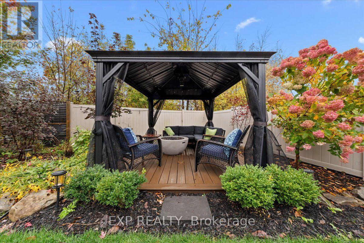 328 Serenade Crescent — photo 37