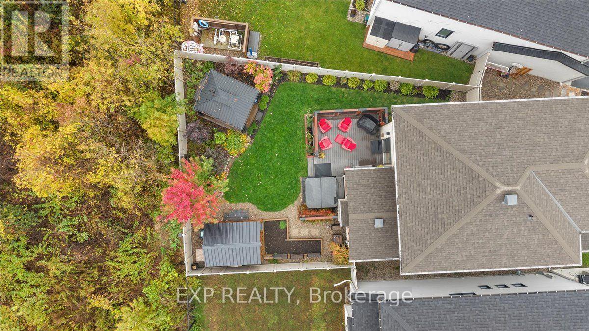328 Serenade Crescent — photo 40
