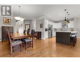 Dining room - 328 Serenade Crescent, Ottawa, ON K1S0B8 Photo 7