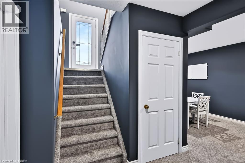 50 BREWSTER Way - 25