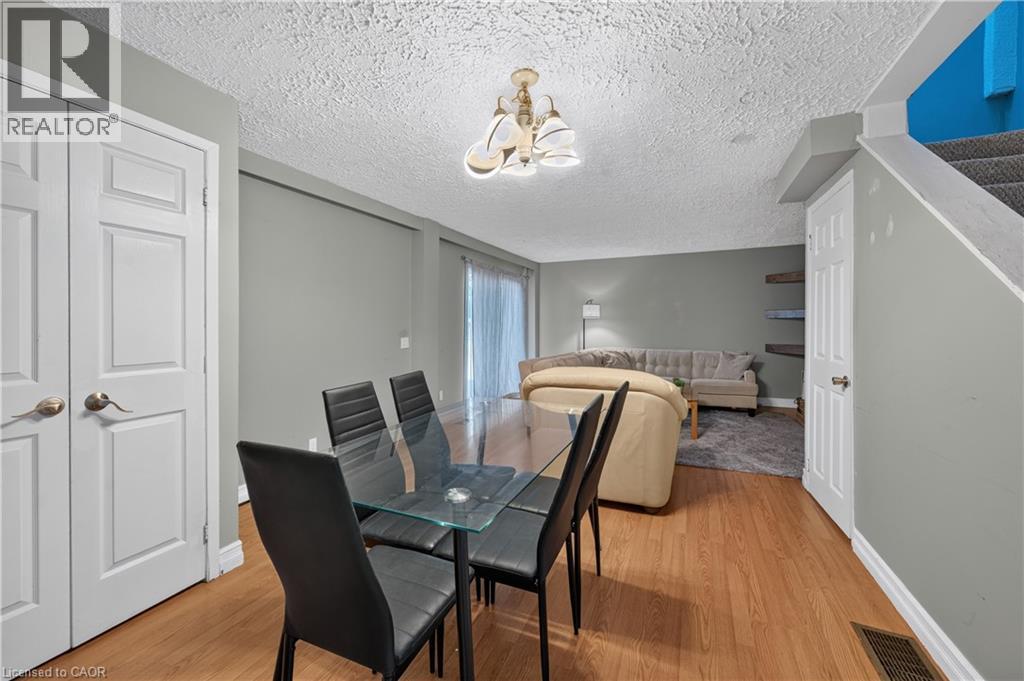 10 Maple Avenue — photo 11