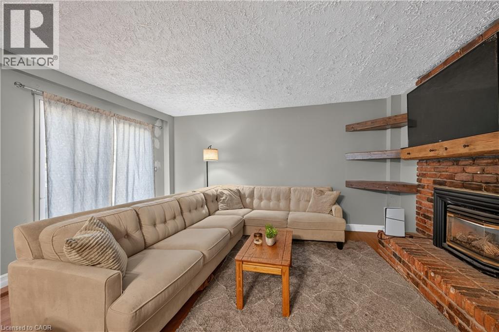 10 MAPLE Avenue - 13