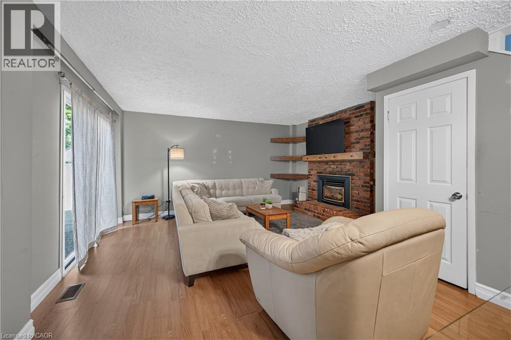 10 Maple Avenue — photo 14