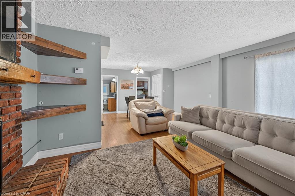 10 Maple Avenue — photo 18