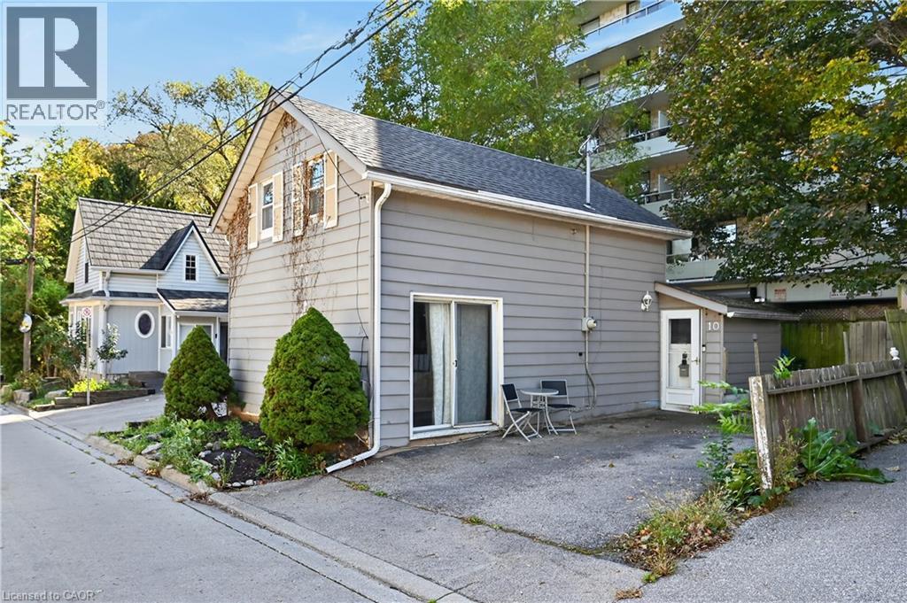 10 Maple Avenue — photo 2
