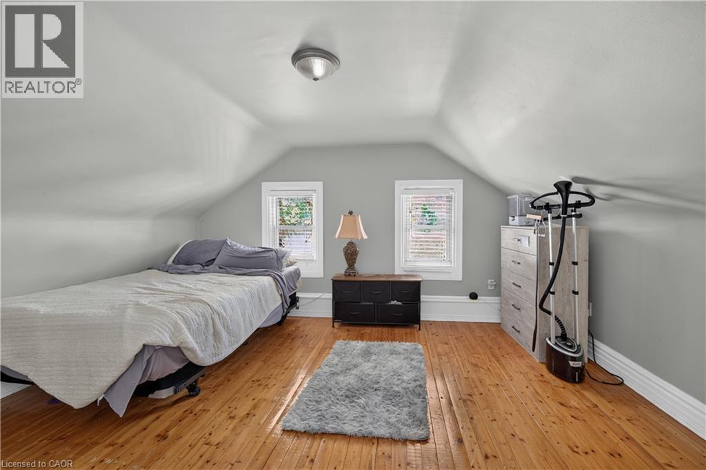 10 MAPLE Avenue - 22