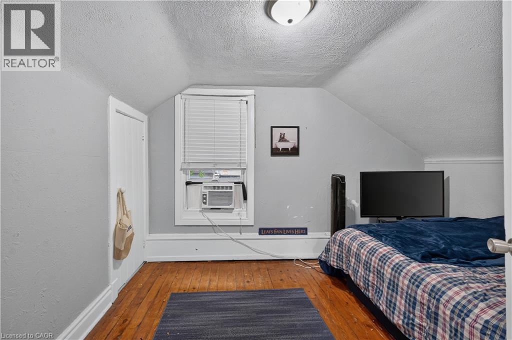 10 Maple Avenue — photo 25