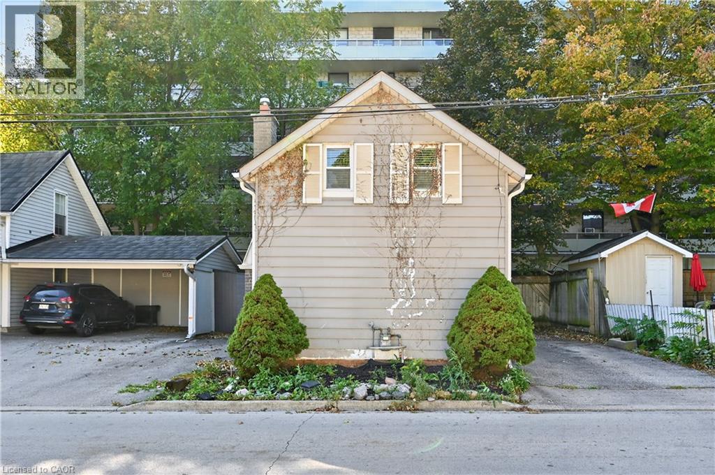 10 MAPLE Avenue - 28