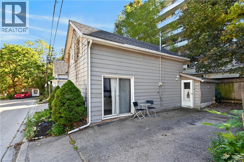 10 MAPLE Avenue - 4