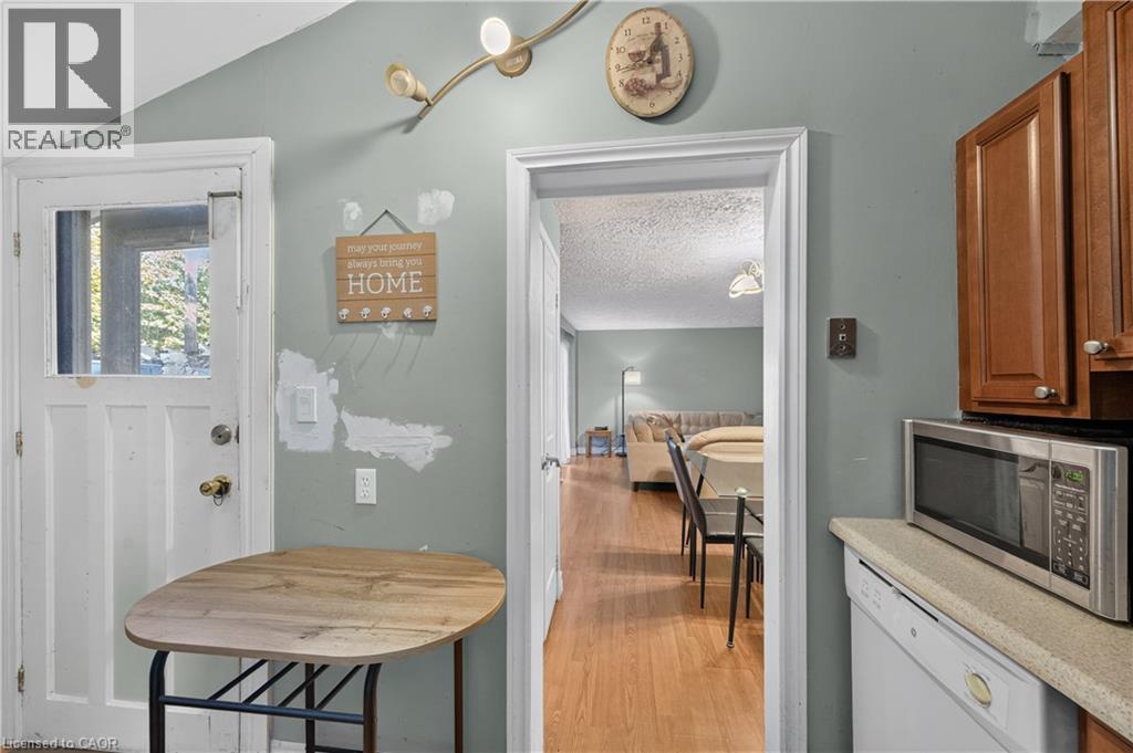 10 MAPLE Avenue - 9