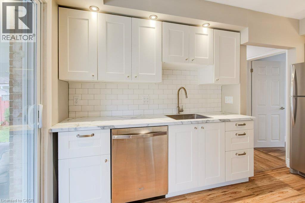 79 HOFFMAN Street - 23