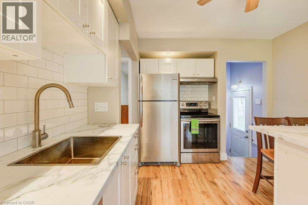 79 HOFFMAN Street - 24