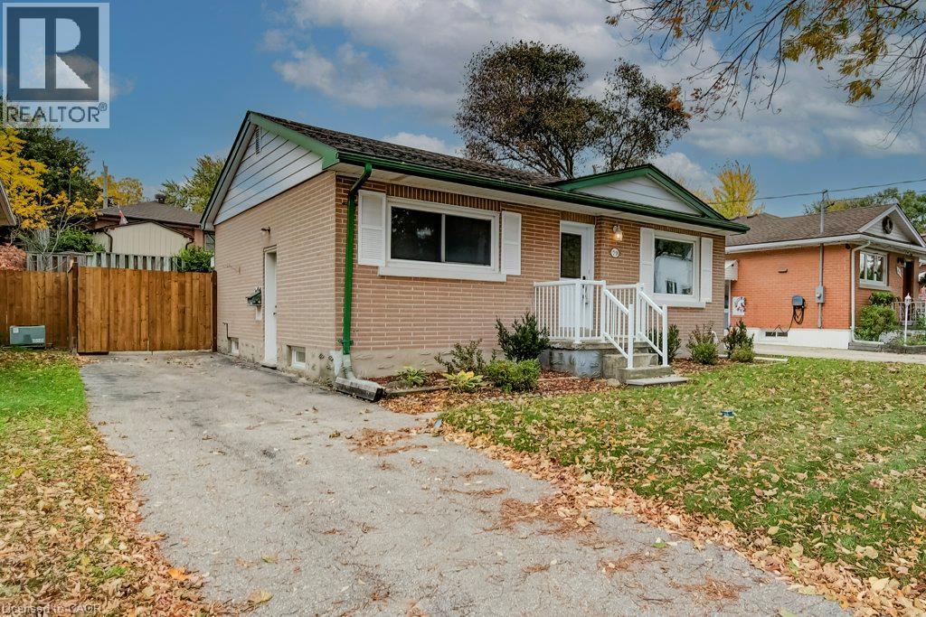 79 HOFFMAN Street - 4