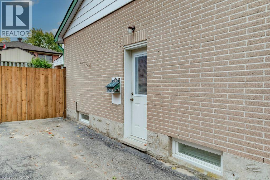 79 HOFFMAN Street - 42