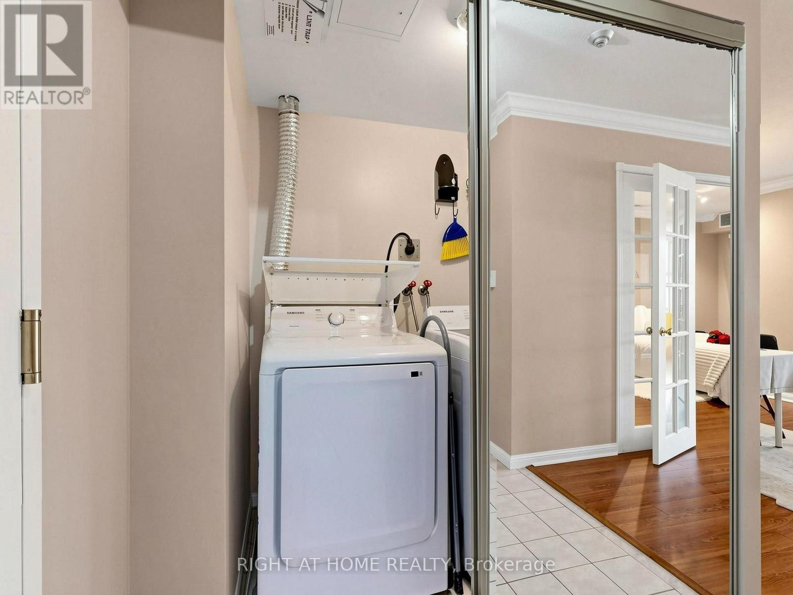 322 Grandview Way, Toronto, ON photo 39