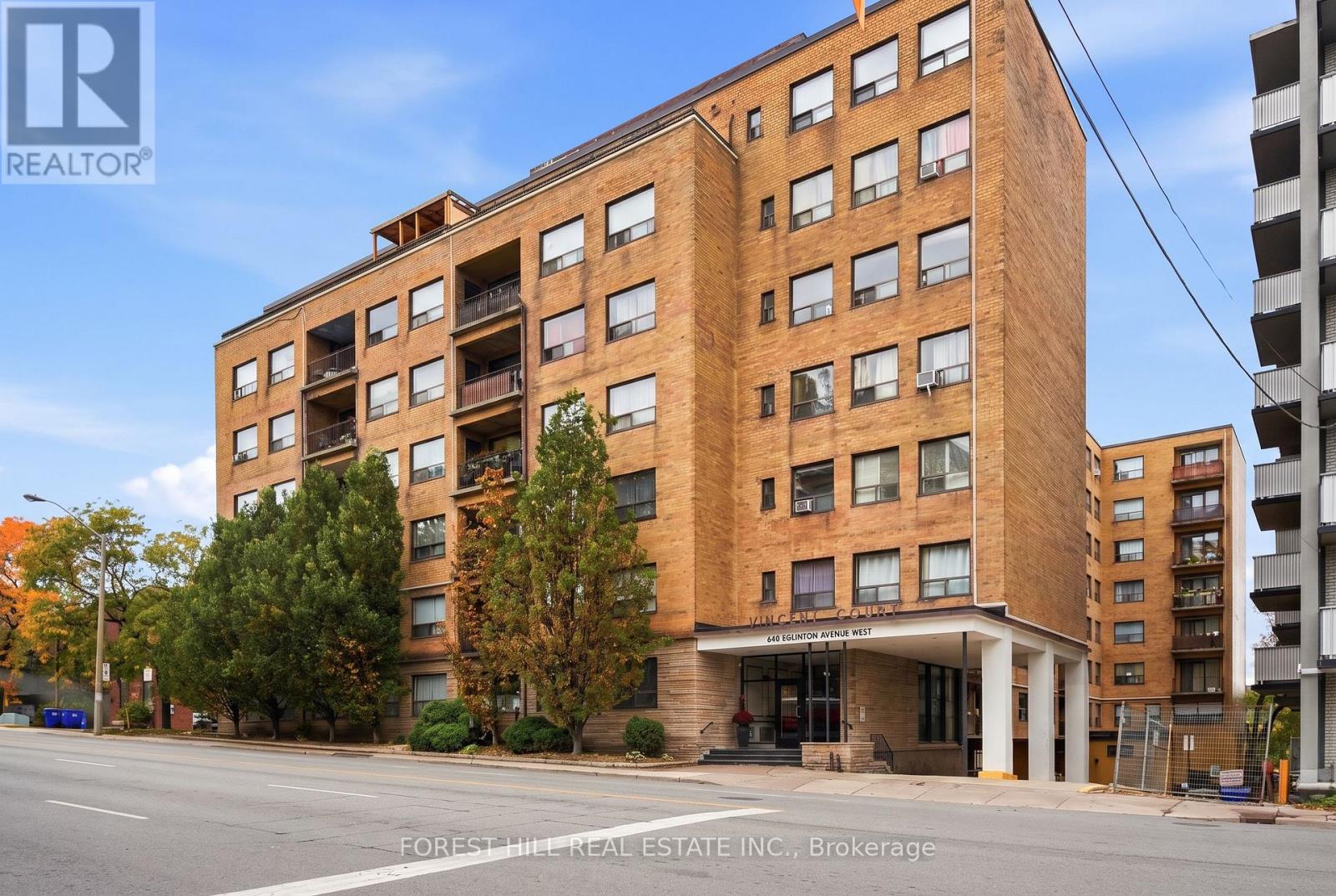 Photo of 660 Eglinton Avenue