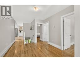 31 Alexander Avenue, photo 18