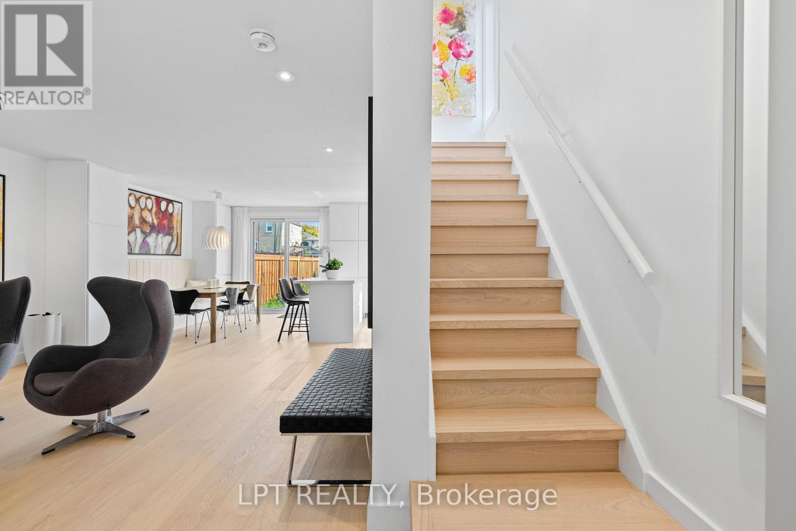 55 Laurel Avenue, Toronto, ON photo 17