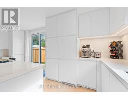 55 Laurel Avenue, Toronto, ON M9B4T1 Photo 14