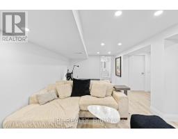 55 Laurel Avenue, Toronto, ON M9B4T1 Photo 33