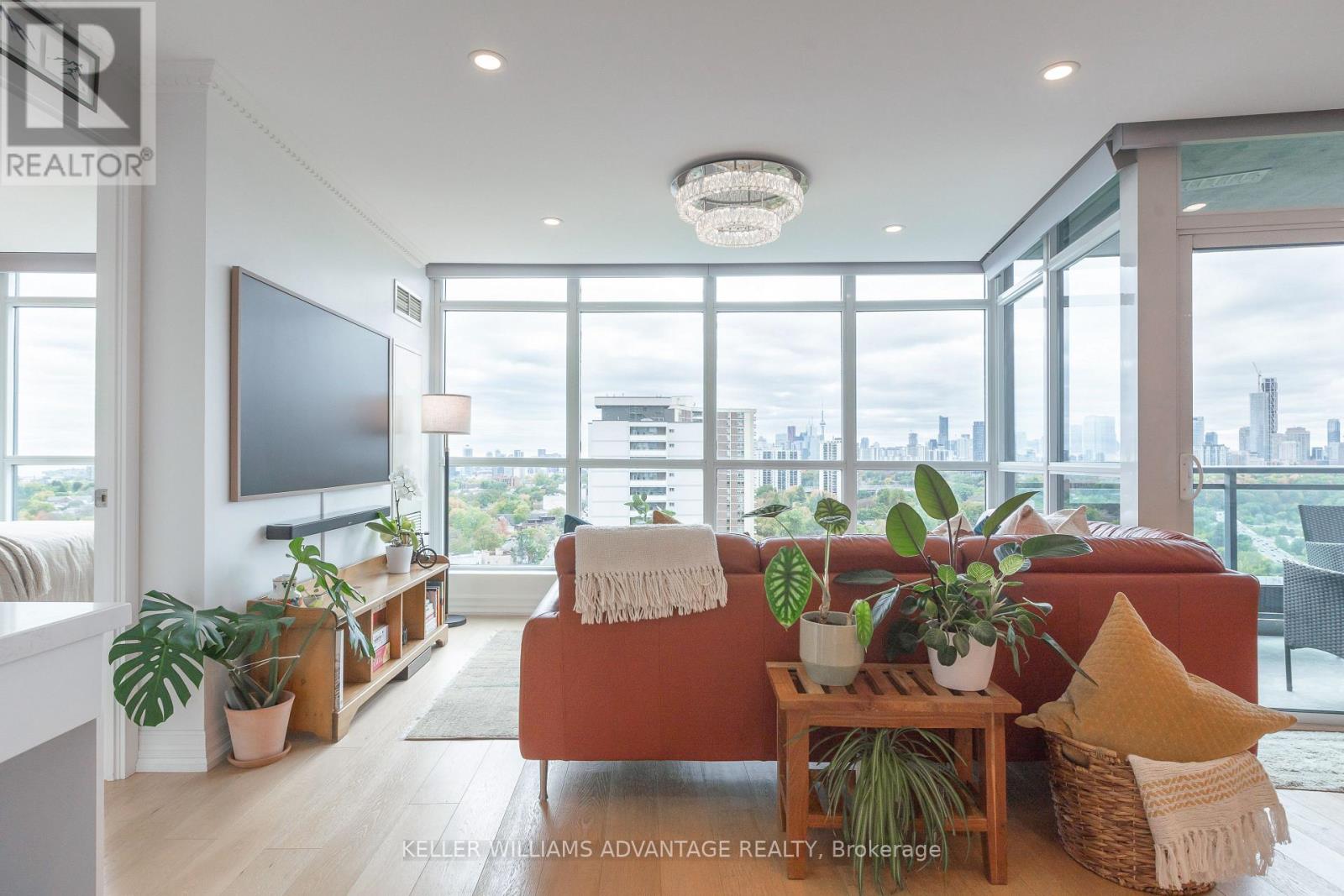 1802- 1048 Broadview Avenue, Toronto, ON photo 17