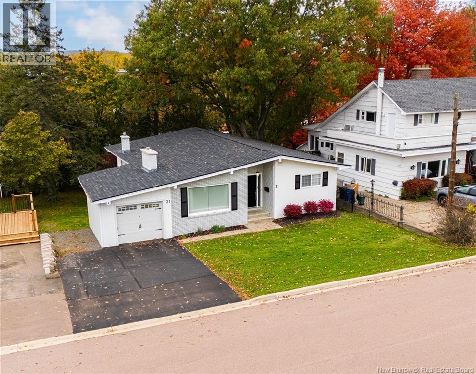 31 Alexander Avenue - 43