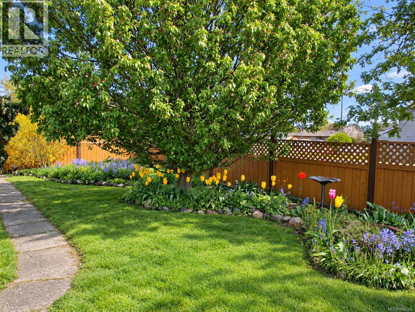 702 Forsyth Ave - 49