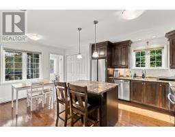 49 Brooklyn Avenue thumbnail 10