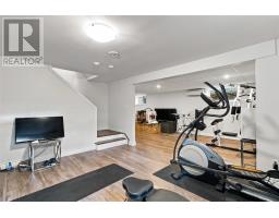 49 Brooklyn Avenue thumbnail 29