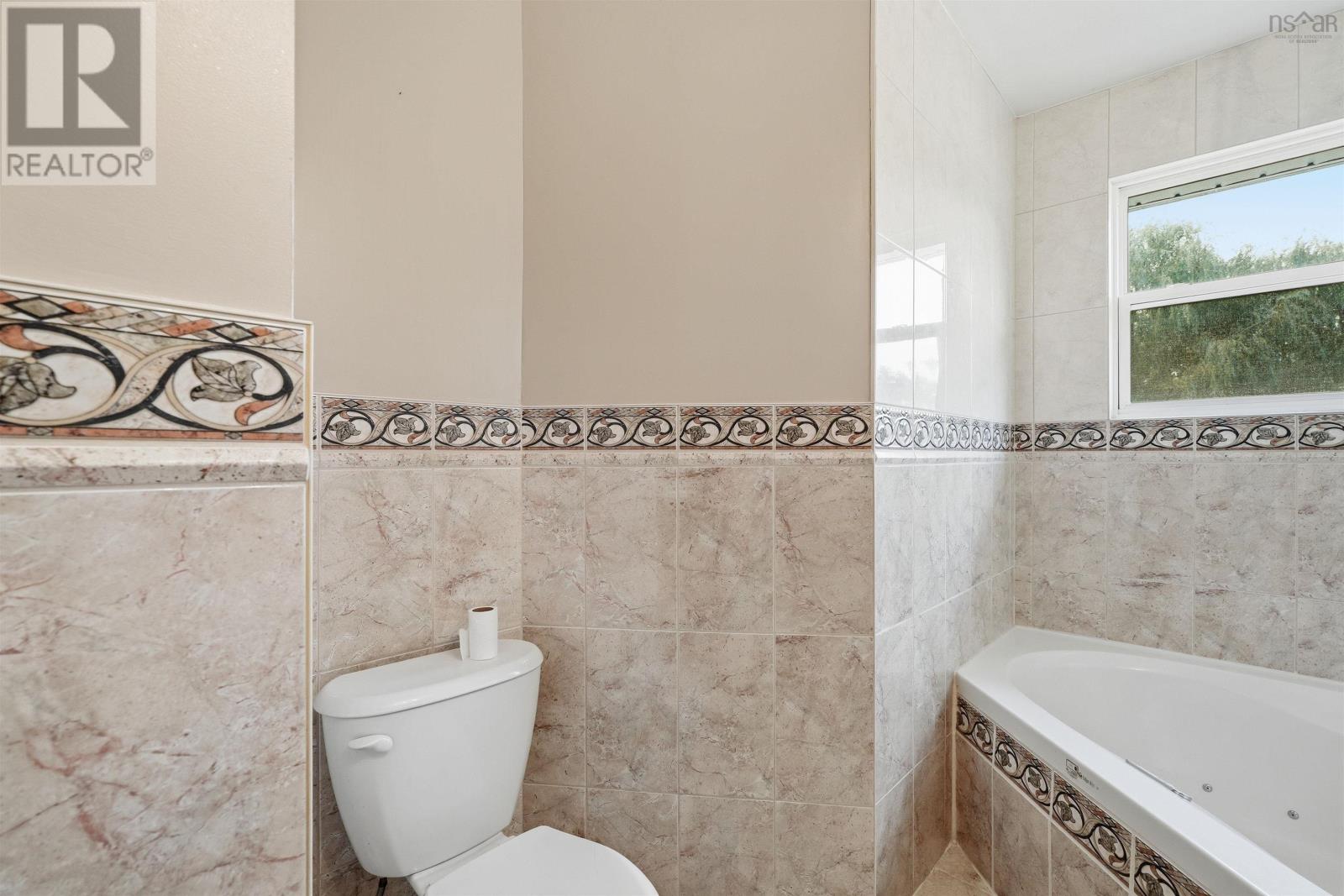 49 Mayflower Avenue - 22