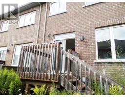 208 Harding Park Street, Newmarket, ON L3Y0E3 Photo 8