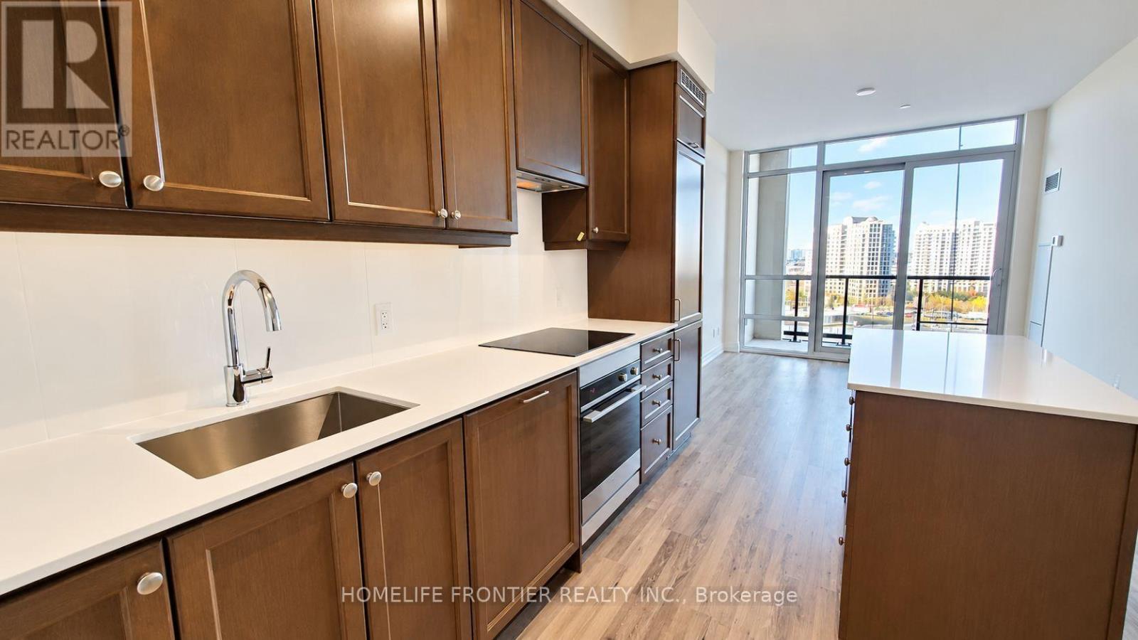 9085 Jane Street — photo 2
