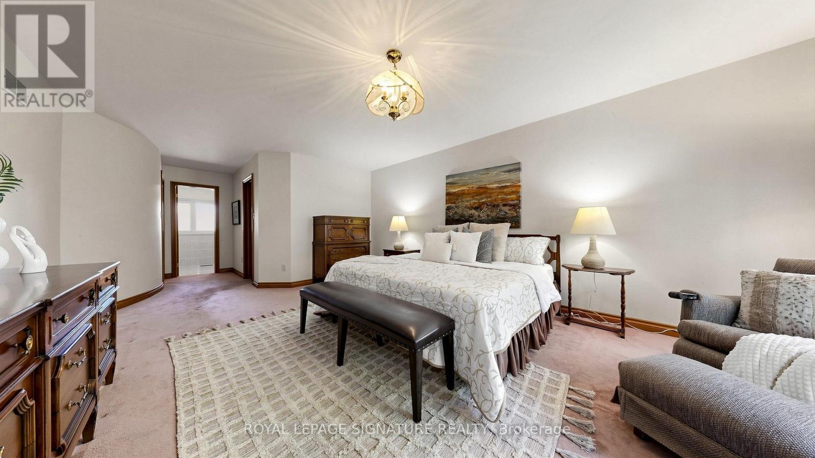 8 Royal Garden Boulevard, Vaughan, ON photo 22