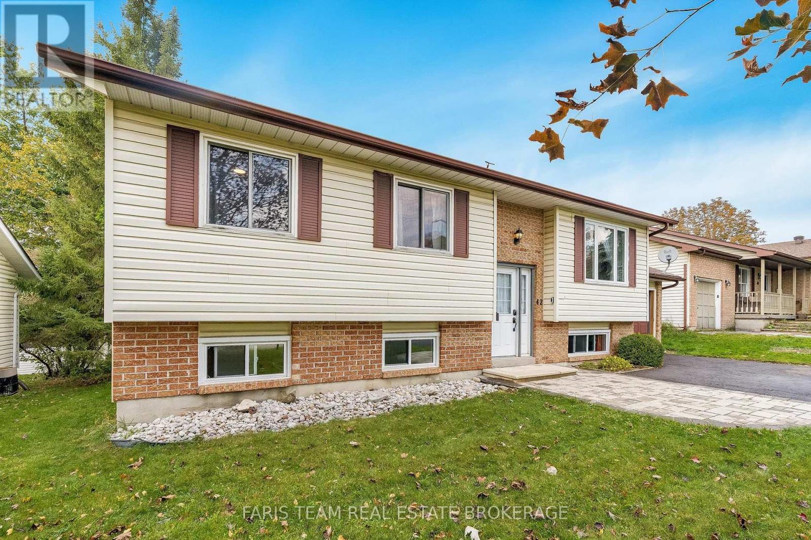42 Dancy Drive, Orillia, ON photo 3