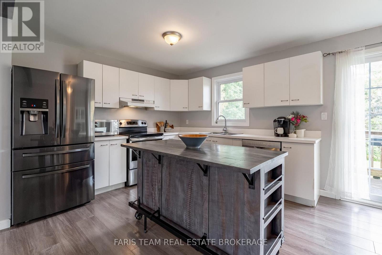 42 Dancy Drive, Orillia, ON photo 5