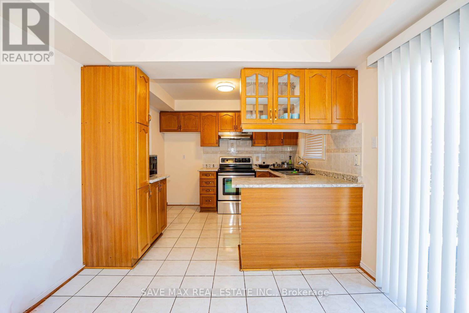 1 Kitto Court — photo 16