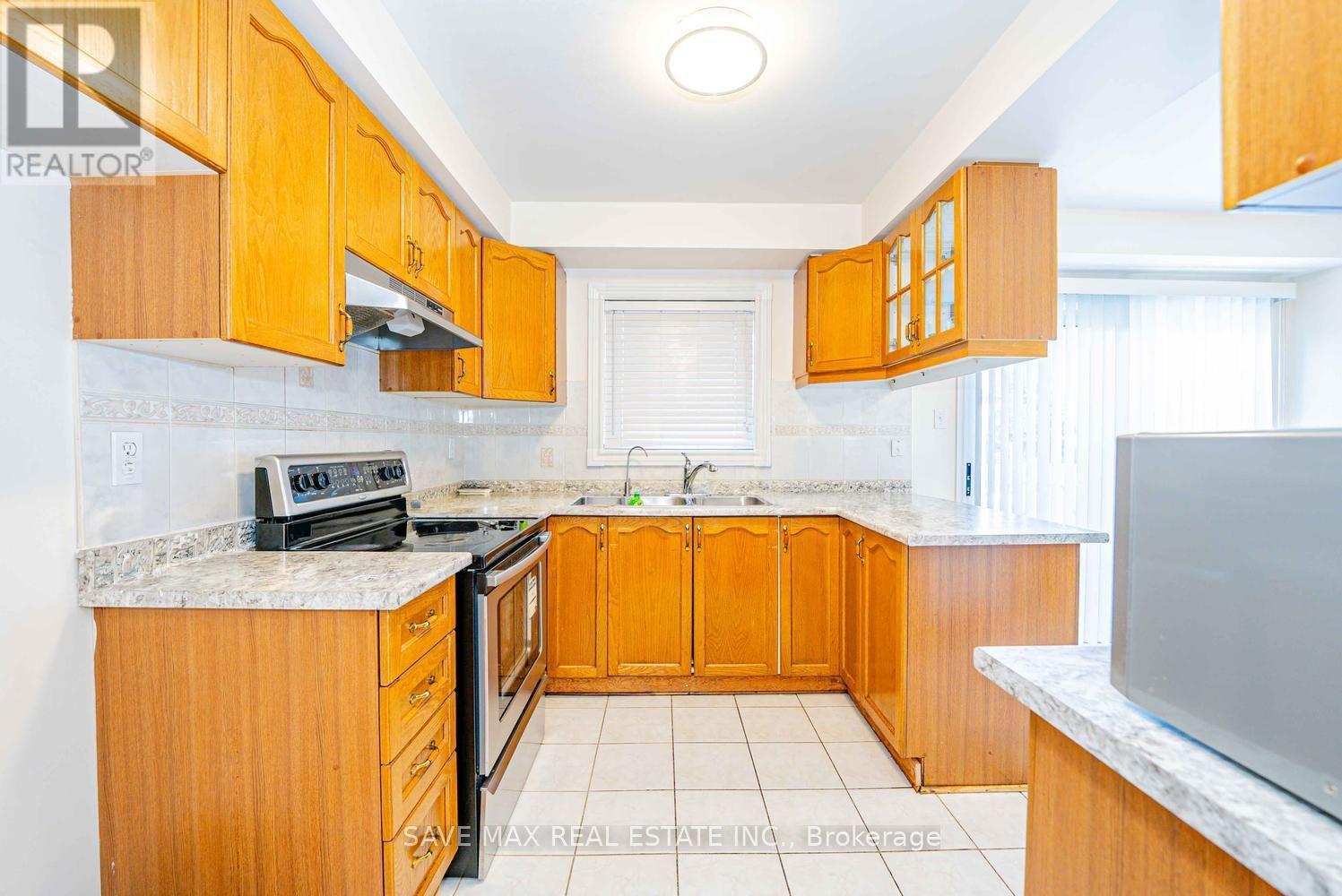 1 Kitto Court — photo 18