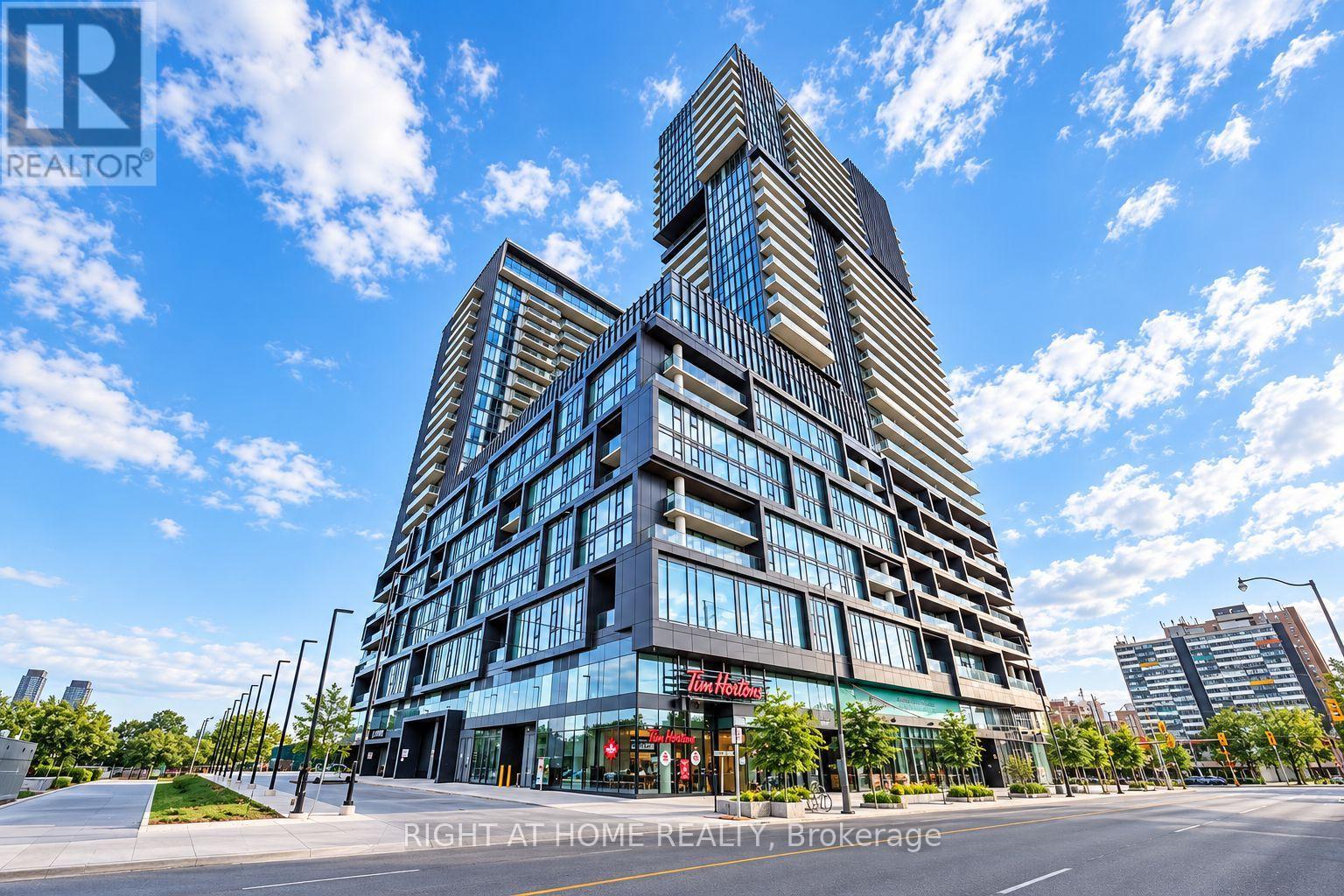 #302 1285 DUPONT STREET - 2