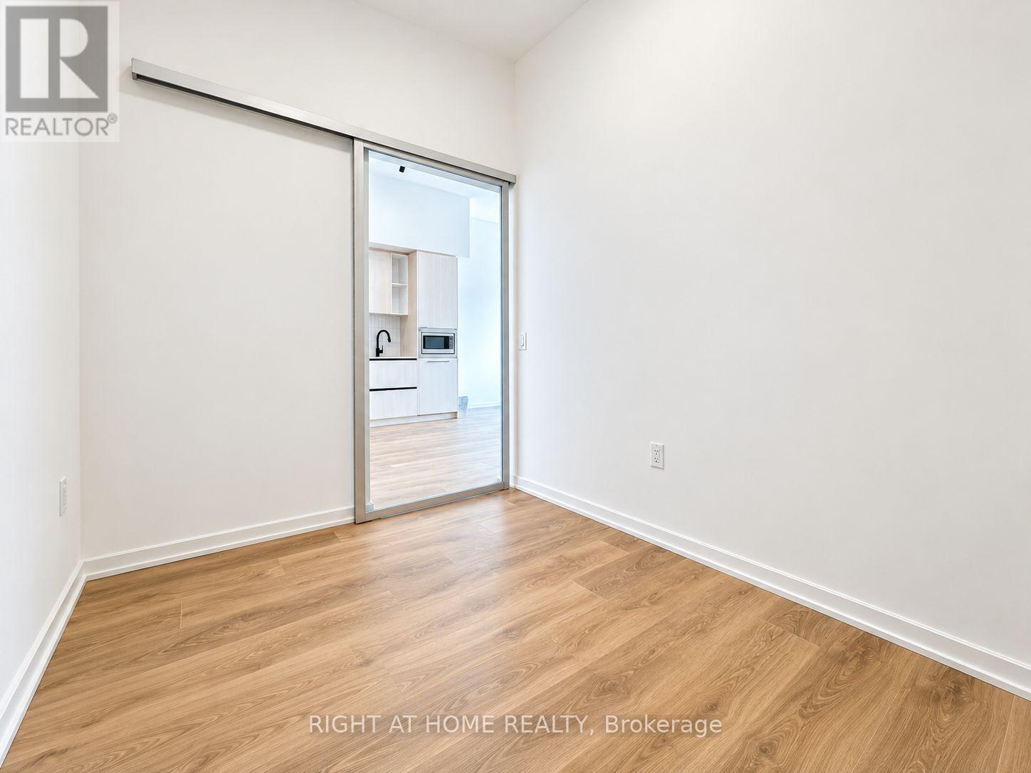1285 Dupont Street — photo 21