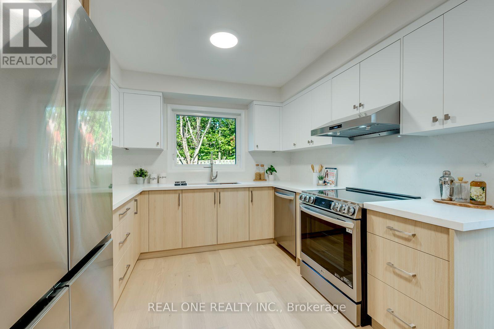 403 Parkridge Crescent — photo 20