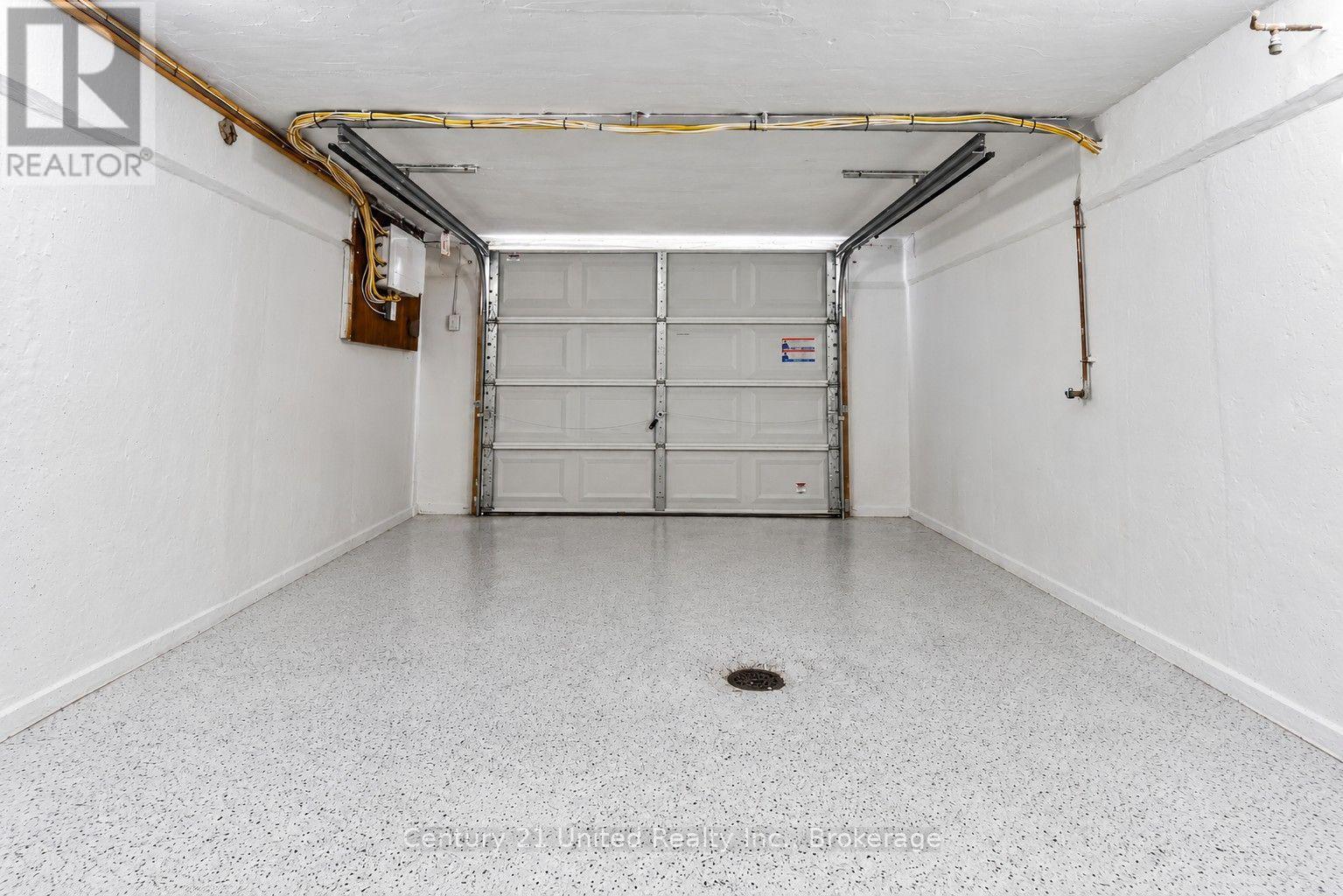 108 James Street East — photo 40
