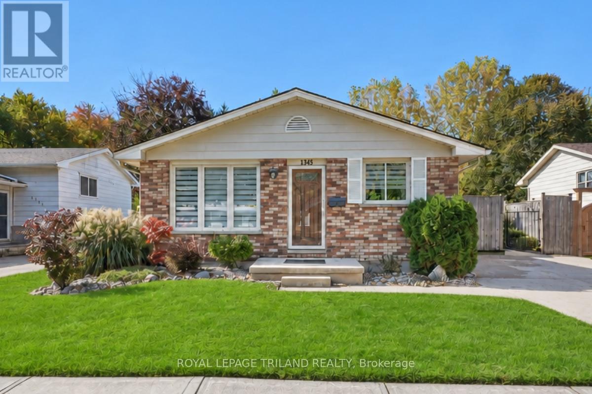 1345 ALDERSBROOK ROAD - 2