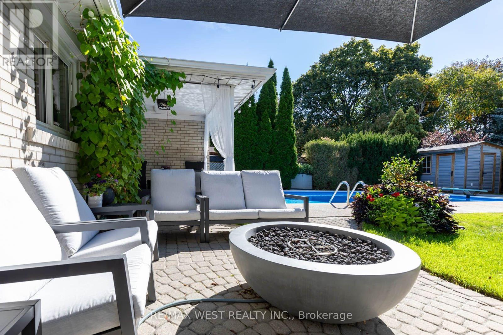 49 Winterton Drive — photo 44
