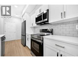 4pc Bathroom - 3413, 33 Carringham Gate Nw, Calgary, AB T3P2H6 Photo 11